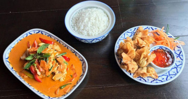 Thai 4 You Thai Og Take Away food